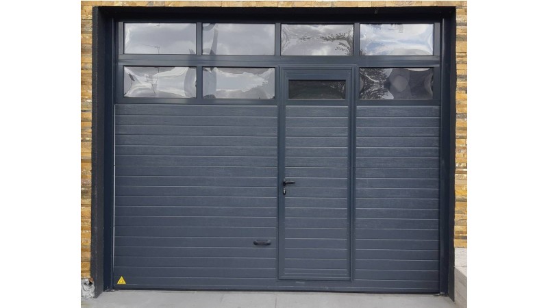 Porte de garage sectionnelle : PG-82