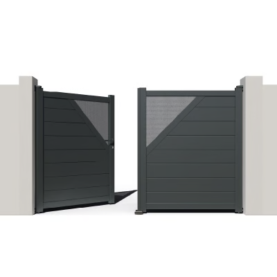 Porte gauche s’ouvre vers l’intérieur